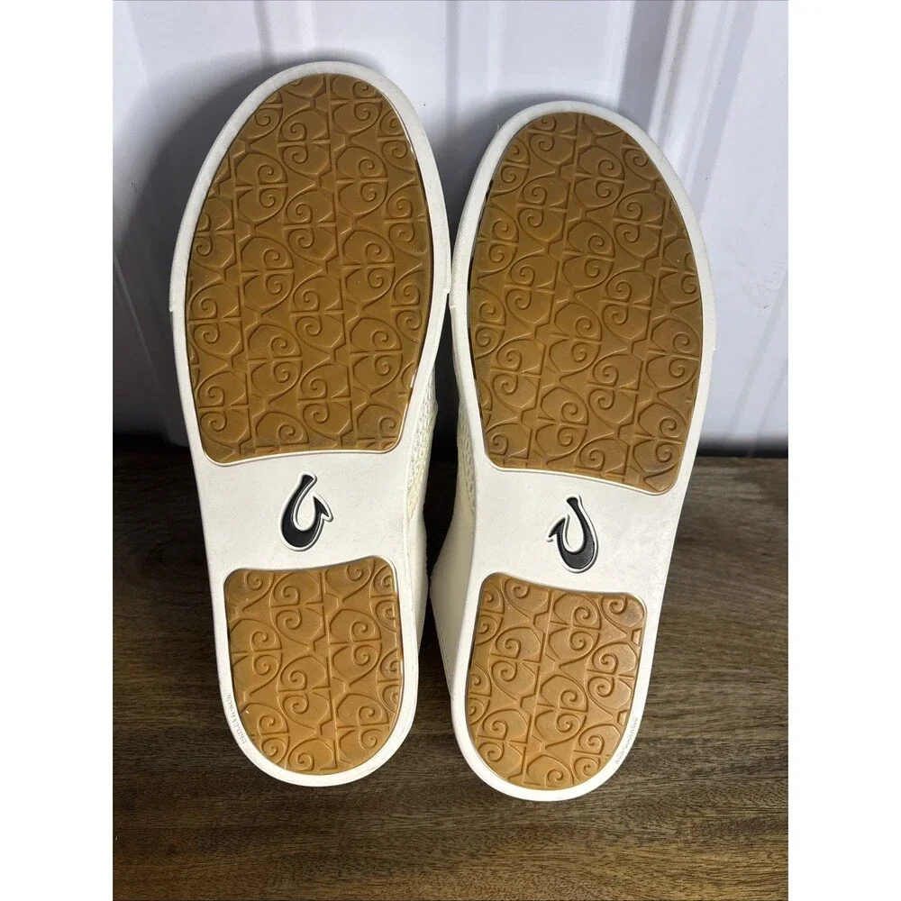 Olukai Pehuea Women's Size 8.5 US Slip On Sneaker Mesh White Casual EUC